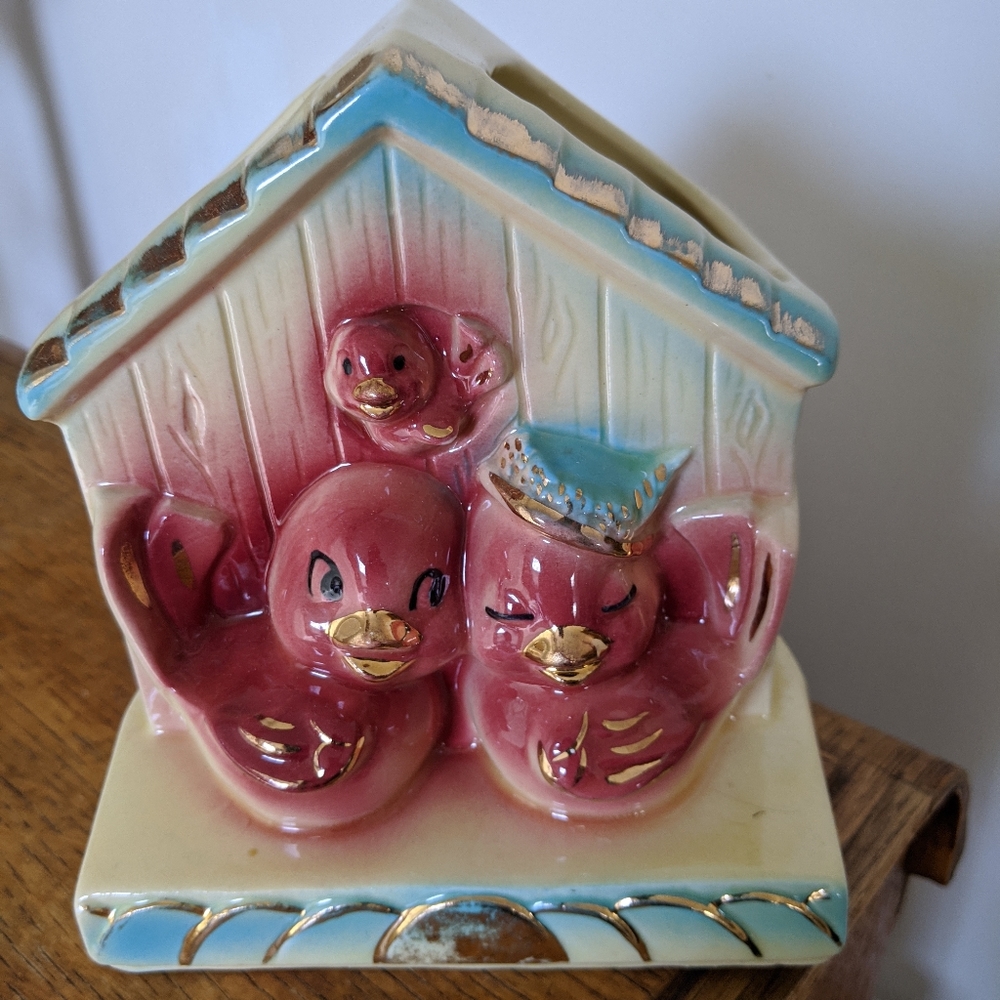Vintage Shawnee Love Bird flower holder